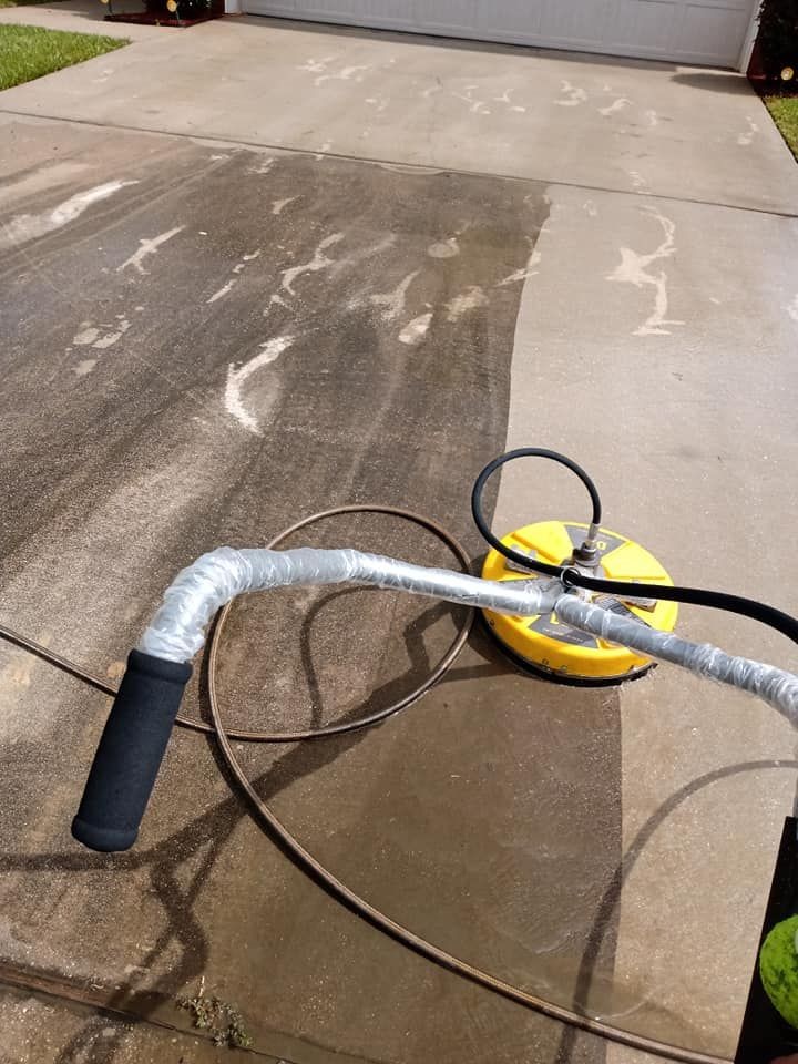 Residential & Commercial Pressure Washing